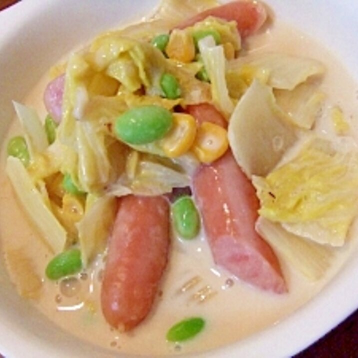 白菜とウインナーのとろみ豆乳スープ レシピ 作り方 By アルビン1006 楽天レシピ